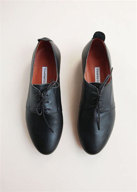 Witchy Style: Oxford Shoes Edition
